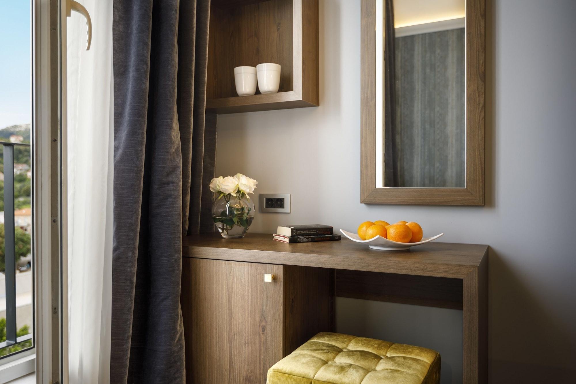 Imperial Heritage Hotel, Valamar Collection (Adults Only) ラブ エクステリア 写真